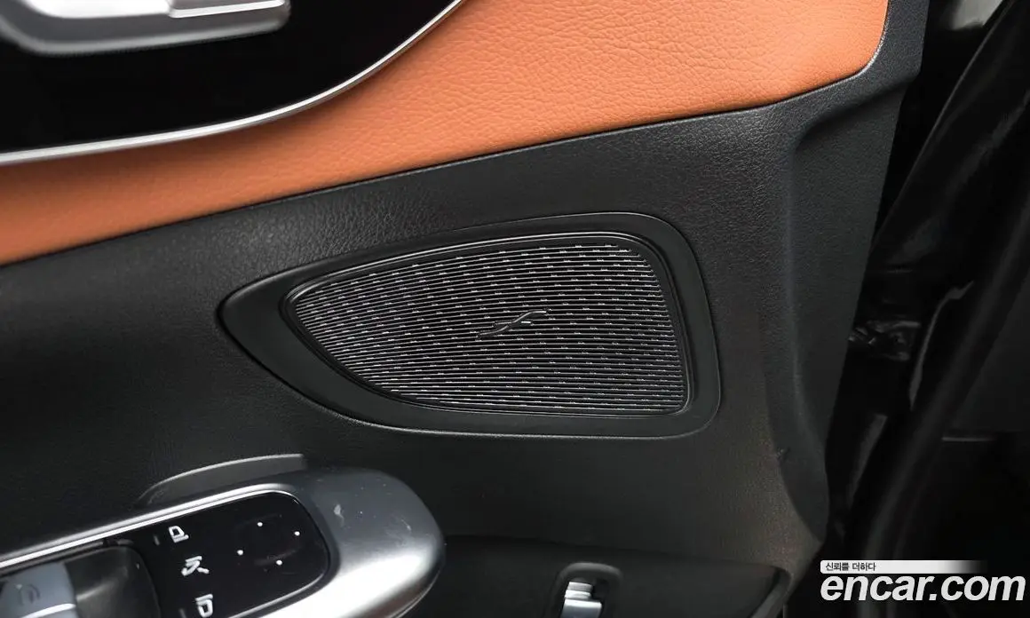 Mercedes-Benz C-Class 2023 2.0 автомат (гидро), фото 33