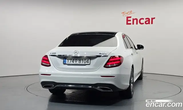 Mercedes-Benz E-Class 2019 2.0 автомат (гидро), миниатюра 4 Mercedes-Benz E-Class 2019 2.0 автомат (гидро), миниатюра 4