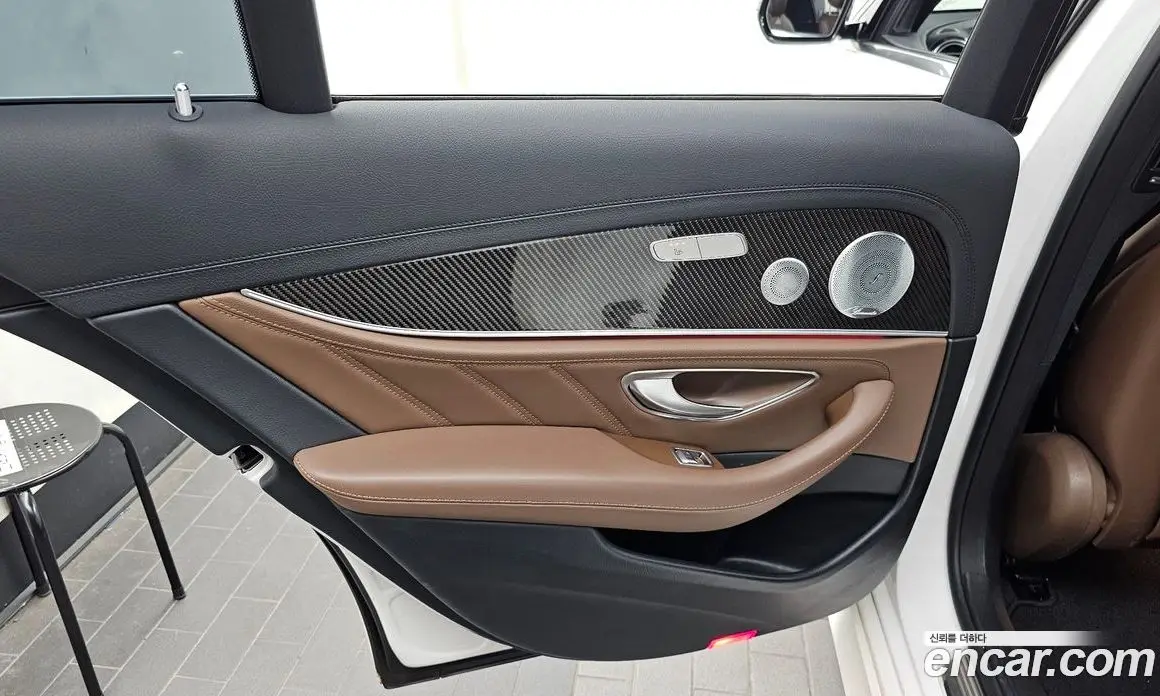 Mercedes-Benz E-Class 2019 4.0 автомат (гидро), фото 15