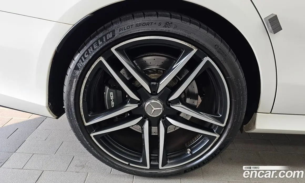 Mercedes-Benz E-Class 2019 4.0 автомат (гидро), фото 5