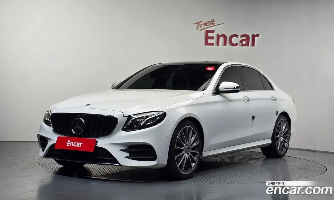 Mercedes-Benz E-Class 2019 2.0 автомат (гидро), фото 1 Mercedes-Benz E-Class 2019 2.0 автомат (гидро), фото 1