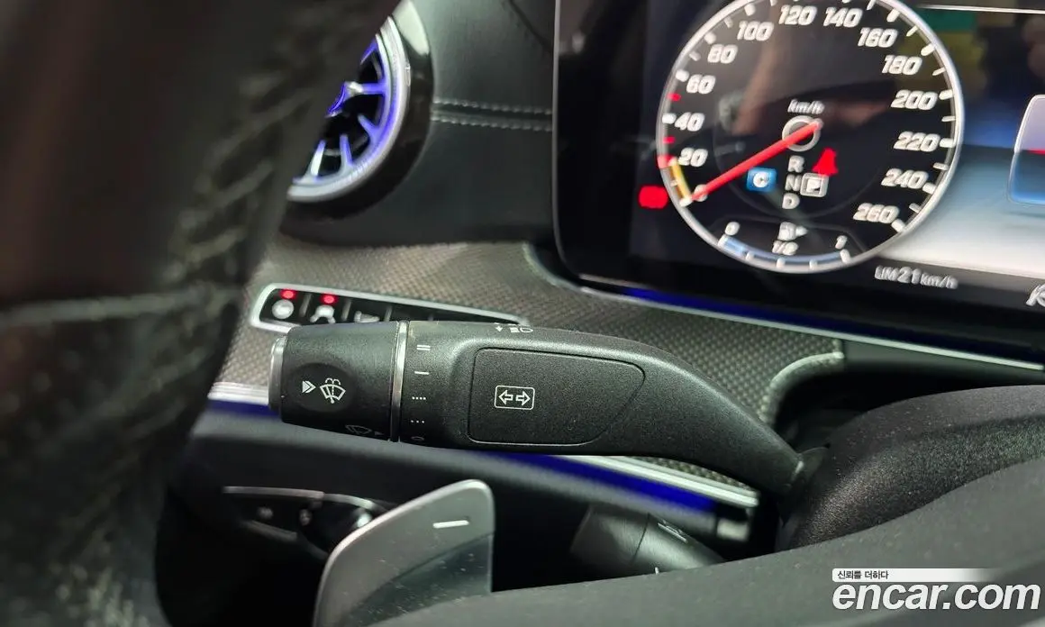 Mercedes-Benz E-Class 2019 2.0 автомат (гидро), фото 28 Mercedes-Benz E-Class 2019 2.0 автомат (гидро), фото 28