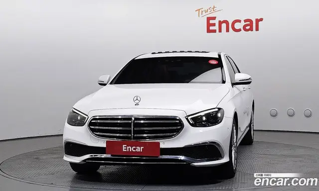 Mercedes-Benz E-Class 2021 2.0 автомат (гидро), миниатюра 3