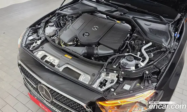 Mercedes-Benz E-Class 2025 2.0 автомат (гидро), миниатюра 6 Mercedes-Benz E-Class 2025 2.0 автомат (гидро), миниатюра 6