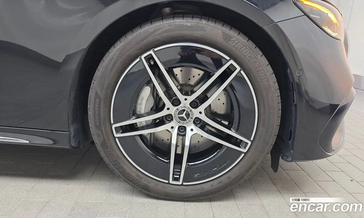 Mercedes-Benz E-Class 2025 2.0 автомат (гидро), фото 7 Mercedes-Benz E-Class 2025 2.0 автомат (гидро), фото 7