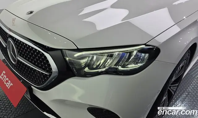 Mercedes-Benz E-Class 2025 2.0 автомат (гидро), миниатюра 8