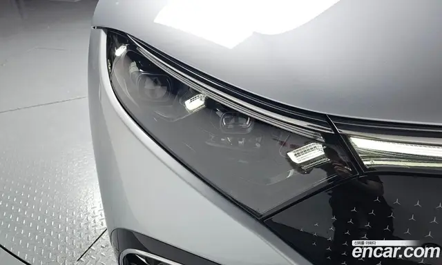 Mercedes-Benz EQS 2022 0.3 автомат (гидро), миниатюра 7