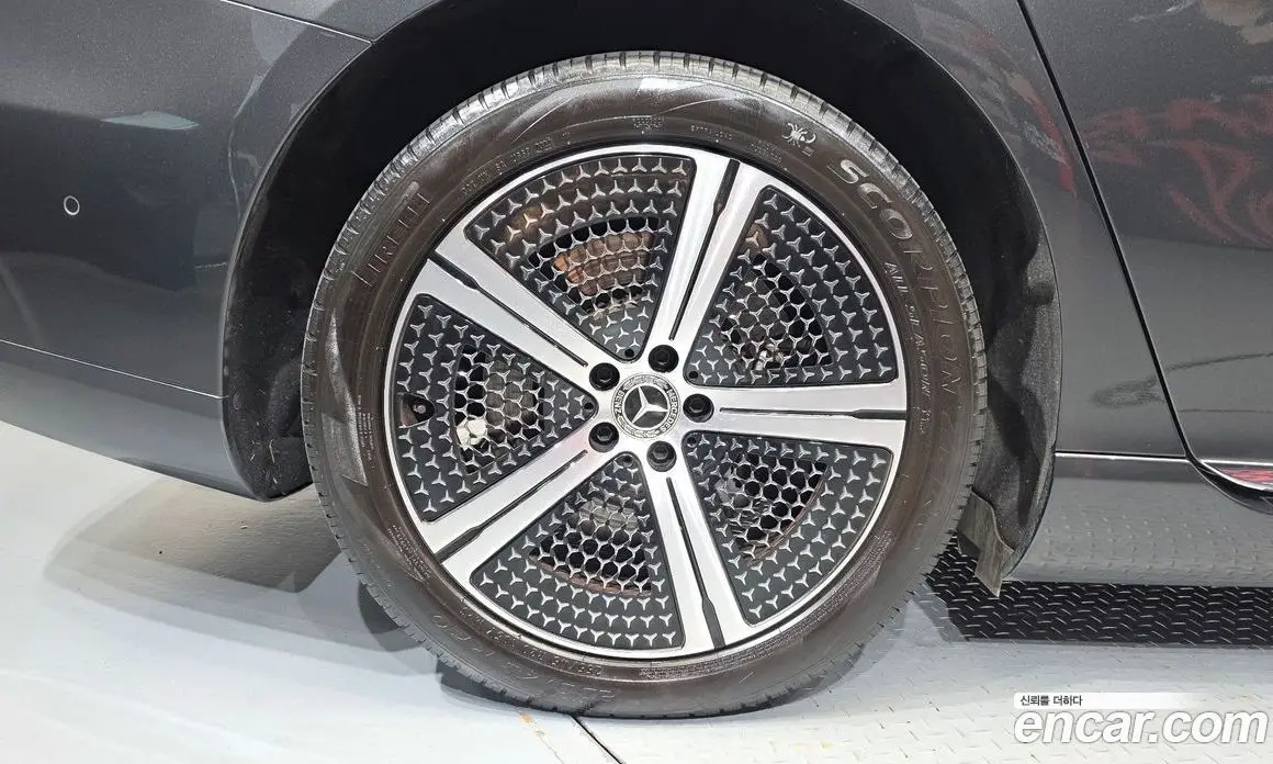 Mercedes-Benz EQS 2022 0.3 автомат (гидро), фото 7