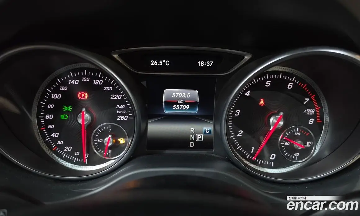 Mercedes-Benz GLA-Class 2019 2.0 автомат (гидро), фото 11 Mercedes-Benz GLA-Class 2019 2.0 автомат (гидро), фото 11