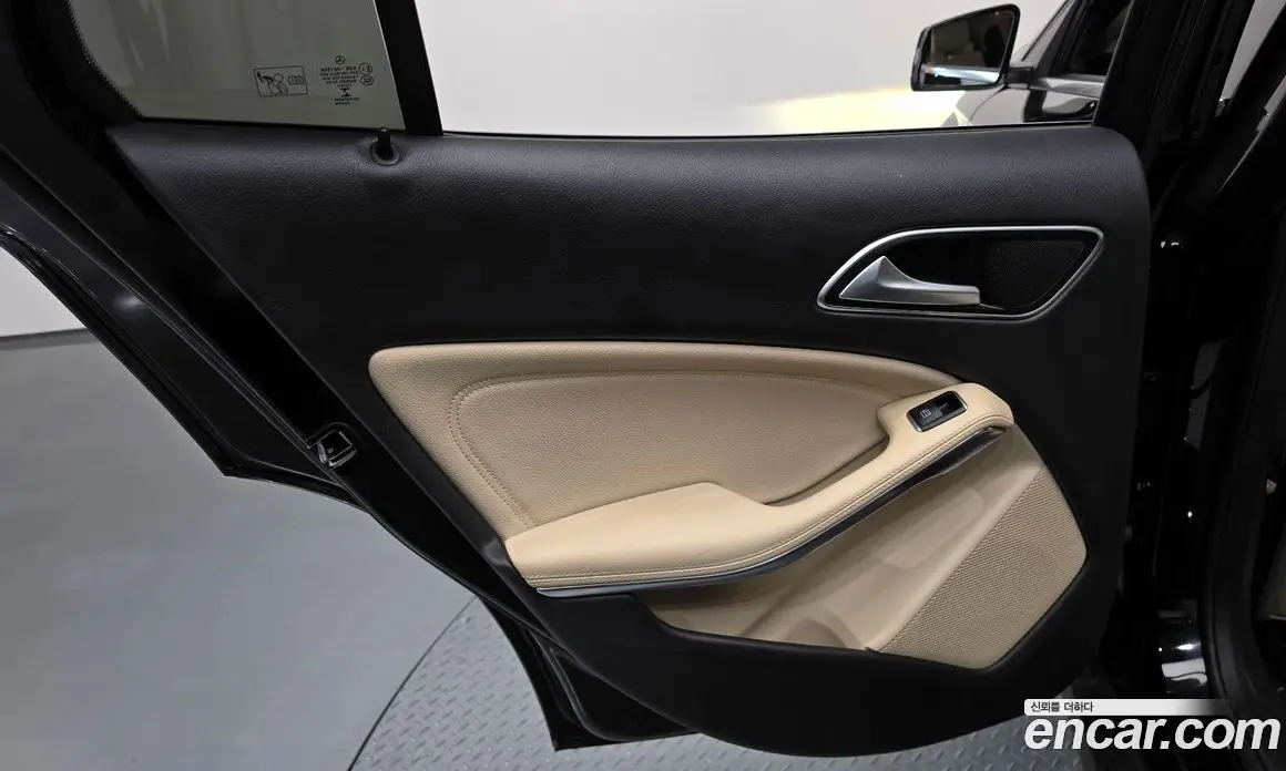 Mercedes-Benz GLA-Class 2019 2.0 автомат (гидро), фото 15 Mercedes-Benz GLA-Class 2019 2.0 автомат (гидро), фото 15