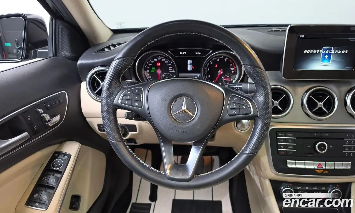 Mercedes-Benz GLA-Class 2019 2.0 автомат (гидро), фото 19 Mercedes-Benz GLA-Class 2019 2.0 автомат (гидро), фото 19