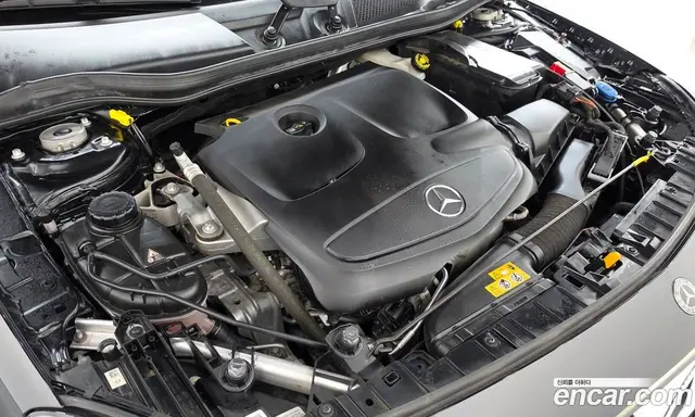 Mercedes-Benz GLA-Class 2019 2.0 автомат (гидро), миниатюра 6 Mercedes-Benz GLA-Class 2019 2.0 автомат (гидро), миниатюра 6