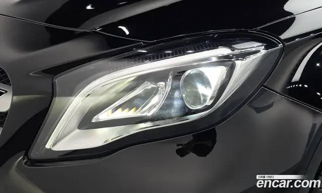 Mercedes-Benz GLA-Class 2019 2.0 автомат (гидро), миниатюра 8 Mercedes-Benz GLA-Class 2019 2.0 автомат (гидро), миниатюра 8