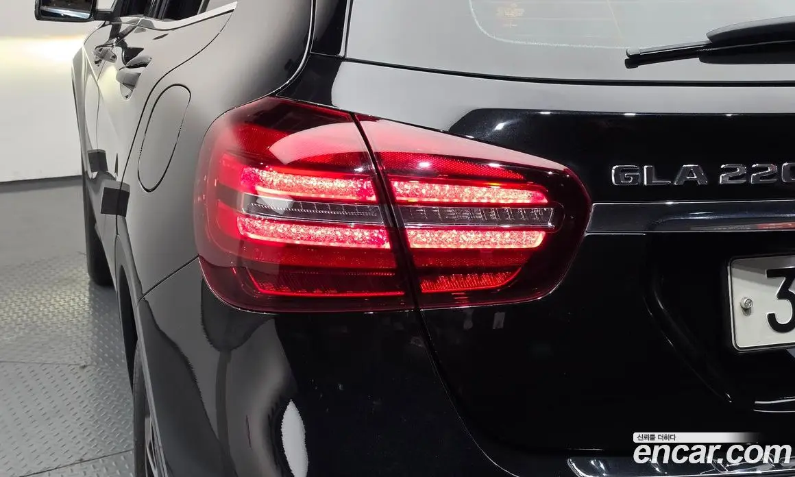 Mercedes-Benz GLA-Class 2019 2.0 автомат (гидро), фото 9 Mercedes-Benz GLA-Class 2019 2.0 автомат (гидро), фото 9