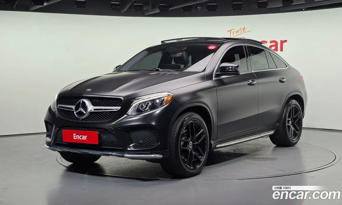 Mercedes-Benz GLE-Class 2018 3.0 автомат (гидро), фото 1 Mercedes-Benz GLE-Class 2018 3.0 автомат (гидро), фото 1