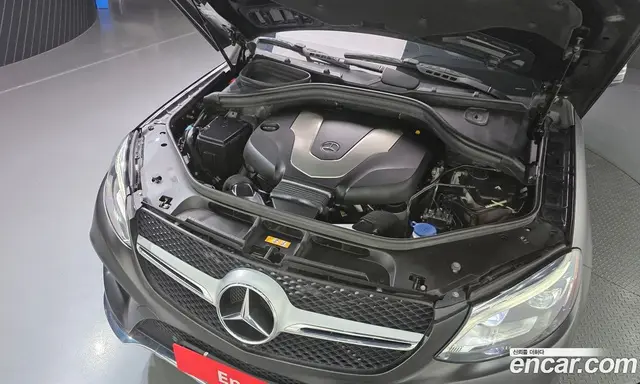 Mercedes-Benz GLE-Class 2018 3.0 автомат (гидро), миниатюра 6 Mercedes-Benz GLE-Class 2018 3.0 автомат (гидро), миниатюра 6