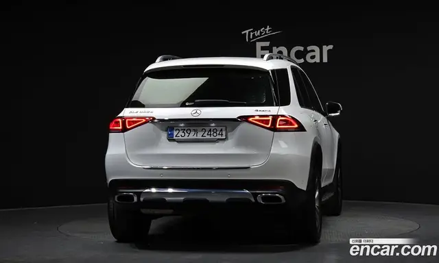 Mercedes-Benz GLE-Class 2023 2.0 автомат (гидро), миниатюра 4