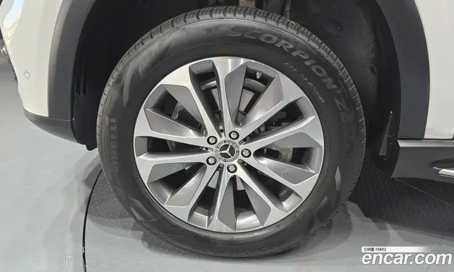 Mercedes-Benz GLE-Class 2023 2.0 автомат (гидро), миниатюра 5