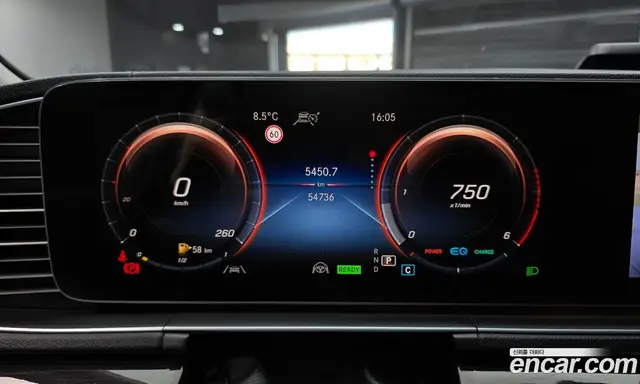 Mercedes-Benz GLE-Class 2023 2.0 автомат (гидро), миниатюра 8