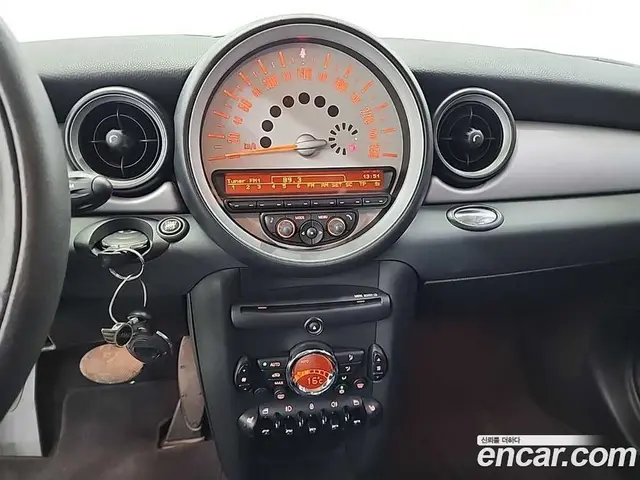Mini Cooper 2010 1.6 автомат (гидро), миниатюра 10 Mini Cooper 2010 1.6 автомат (гидро), миниатюра 10