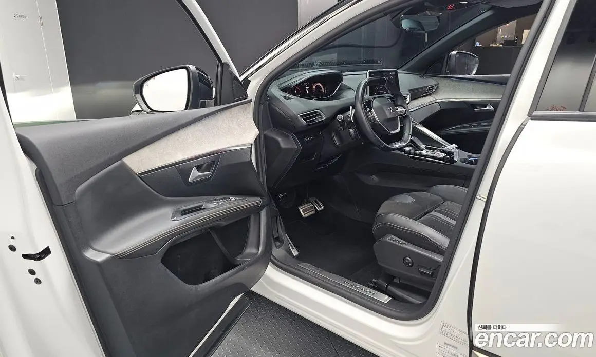 Peugeot 3008 2021 1.5 автомат (гидро), фото 13 Peugeot 3008 2021 1.5 автомат (гидро), фото 13