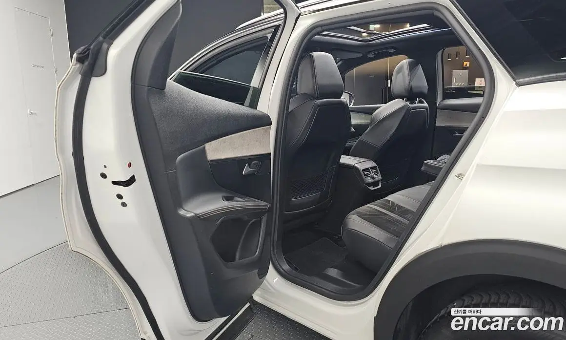 Peugeot 3008 2021 1.5 автомат (гидро), фото 17 Peugeot 3008 2021 1.5 автомат (гидро), фото 17