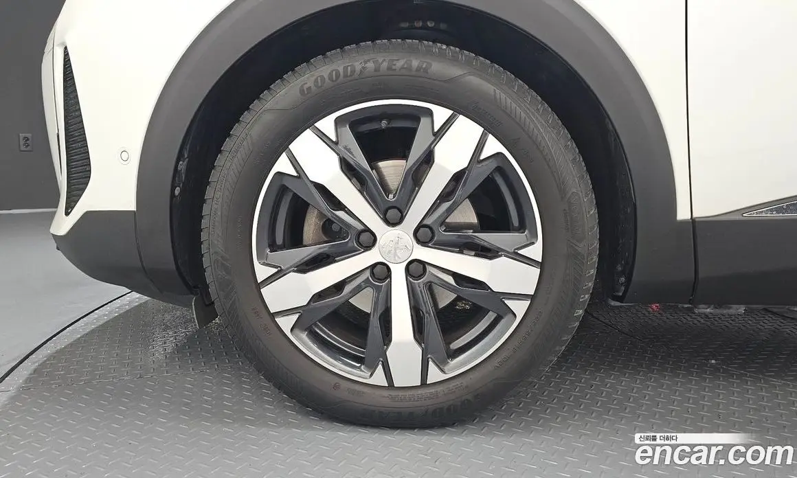Peugeot 3008 2021 1.5 автомат (гидро), фото 5 Peugeot 3008 2021 1.5 автомат (гидро), фото 5
