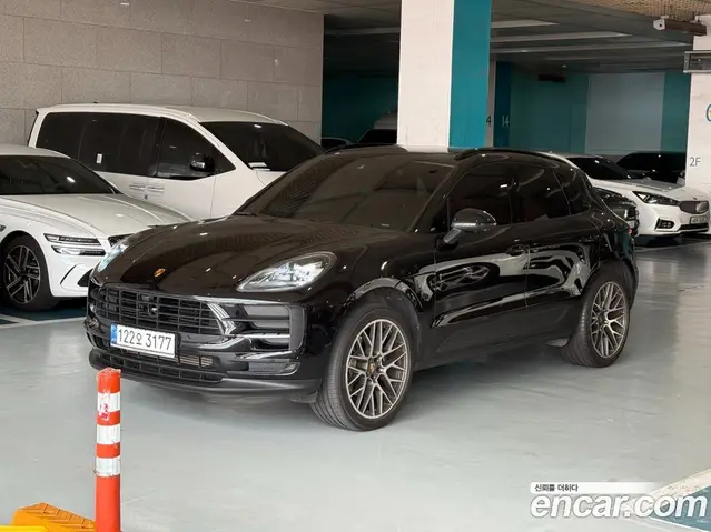 Porsche Macan 2021 2.0 автомат (гидро), миниатюра 2 Porsche Macan 2021 2.0 автомат (гидро), миниатюра 2