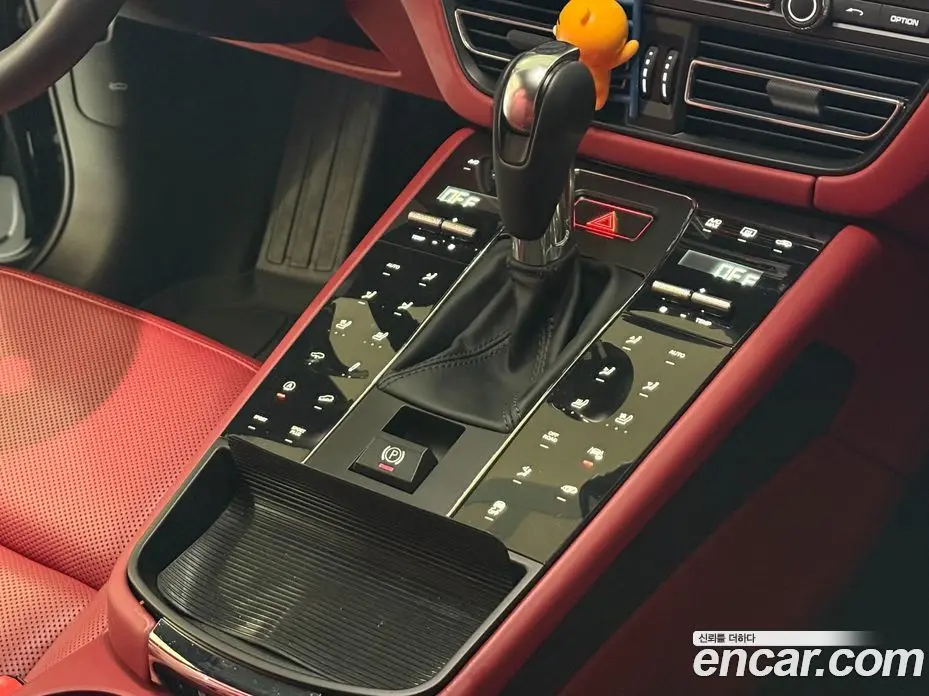 Porsche Macan 2021 2.0 автомат (гидро), фото 15 Porsche Macan 2021 2.0 автомат (гидро), фото 15