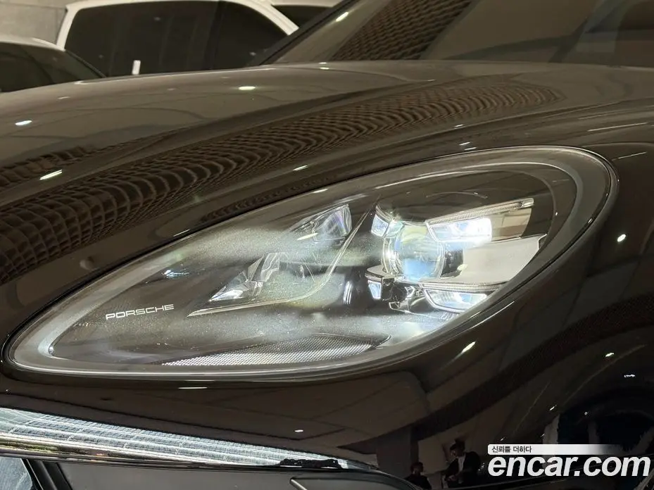 Porsche Macan 2021 2.0 автомат (гидро), фото 3 Porsche Macan 2021 2.0 автомат (гидро), фото 3