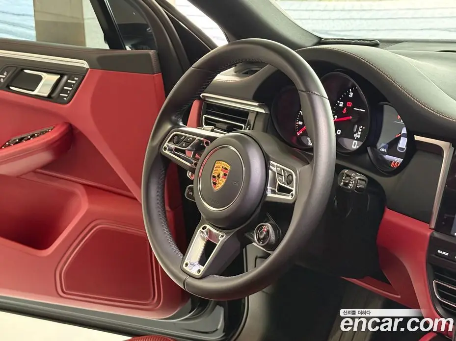 Porsche Macan 2021 2.0 автомат (гидро), фото 8 Porsche Macan 2021 2.0 автомат (гидро), фото 8