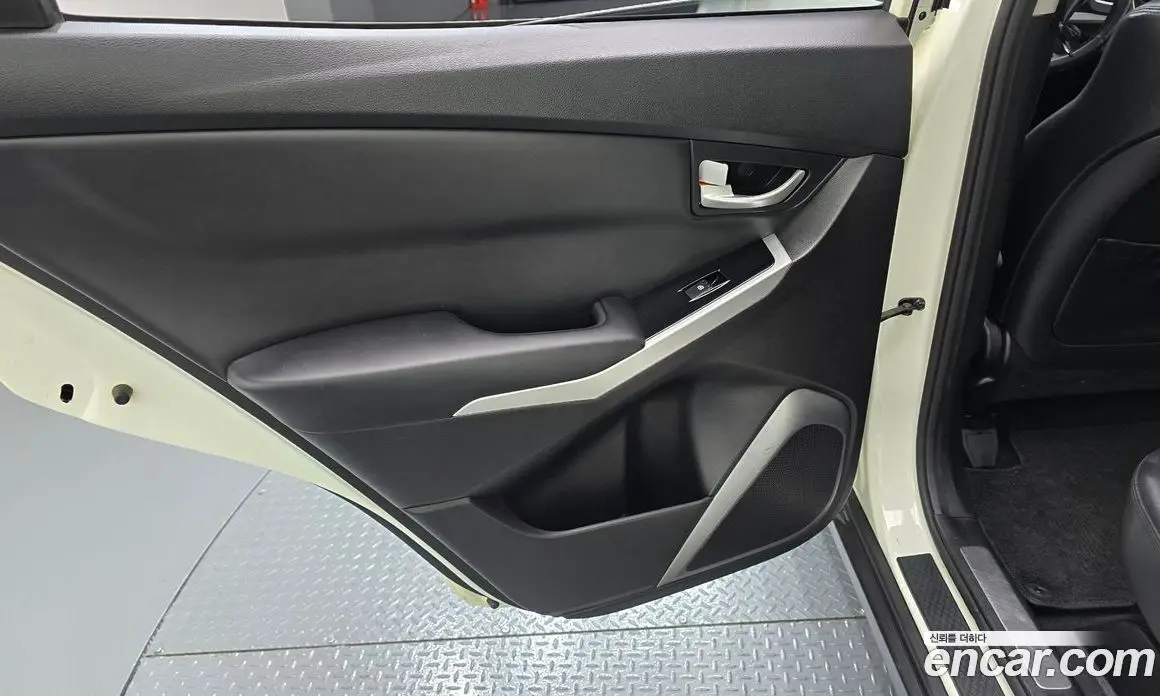 SsangYong Korando 2014 2.0 автомат (гидро), фото 15 SsangYong Korando 2014 2.0 автомат (гидро), фото 15