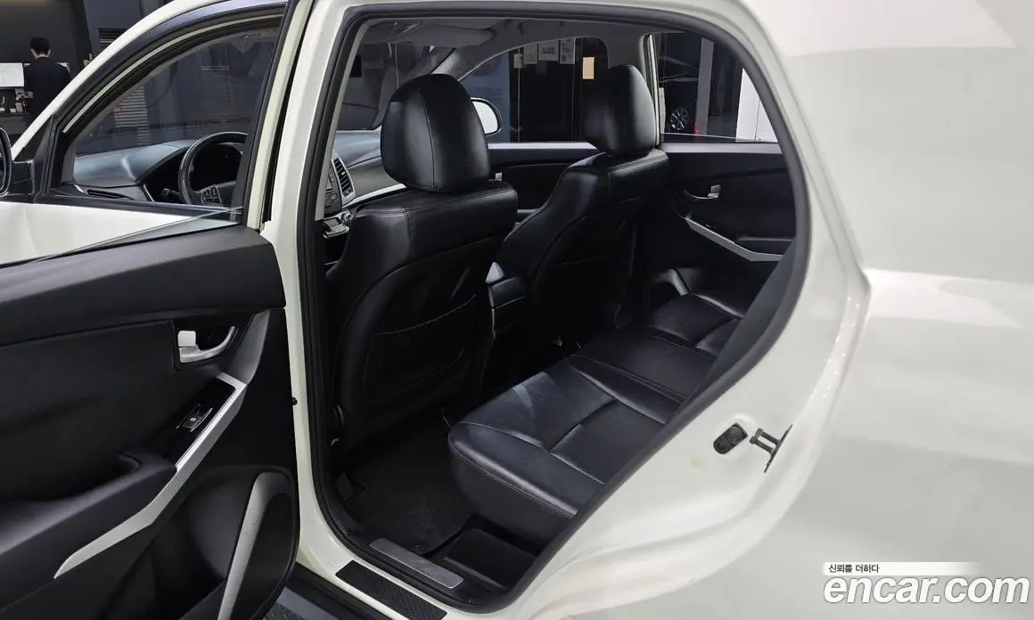 SsangYong Korando 2014 2.0 автомат (гидро), фото 18 SsangYong Korando 2014 2.0 автомат (гидро), фото 18
