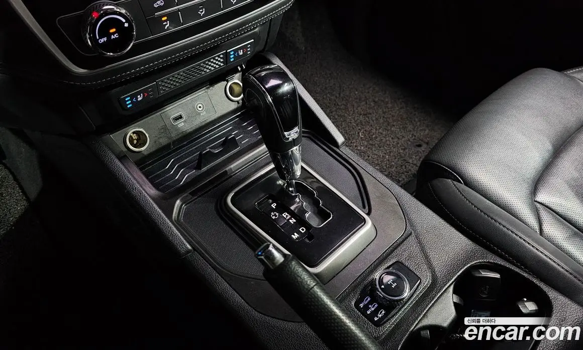 SsangYong Rexton 2018 2.2 автомат (гидро), фото 9