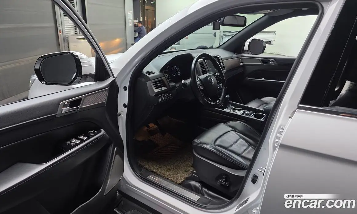 SsangYong Rexton 2018 2.2 автомат (гидро), фото 13 SsangYong Rexton 2018 2.2 автомат (гидро), фото 13