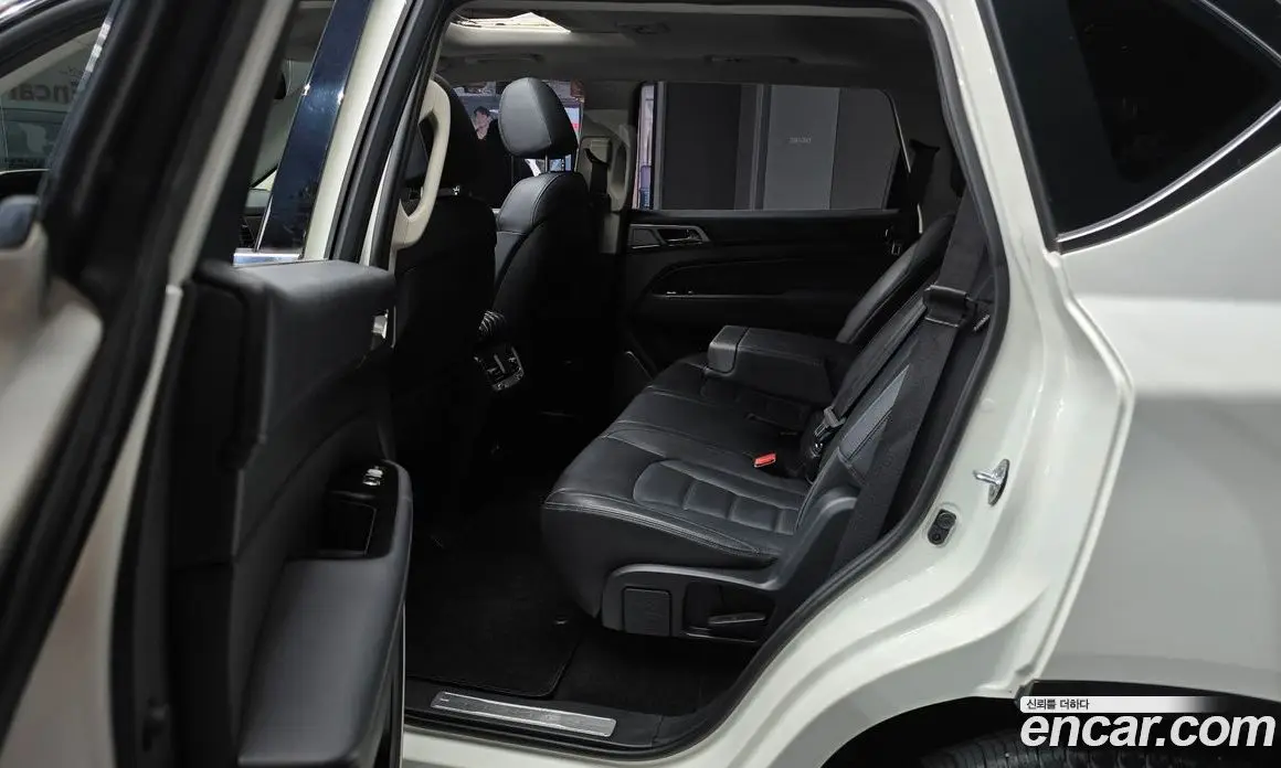 SsangYong Rexton 2018 2.2 автомат (гидро), фото 12