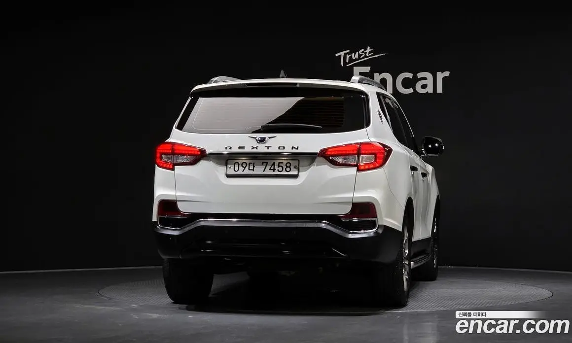 SsangYong Rexton 2018 2.2 автомат (гидро), фото 4