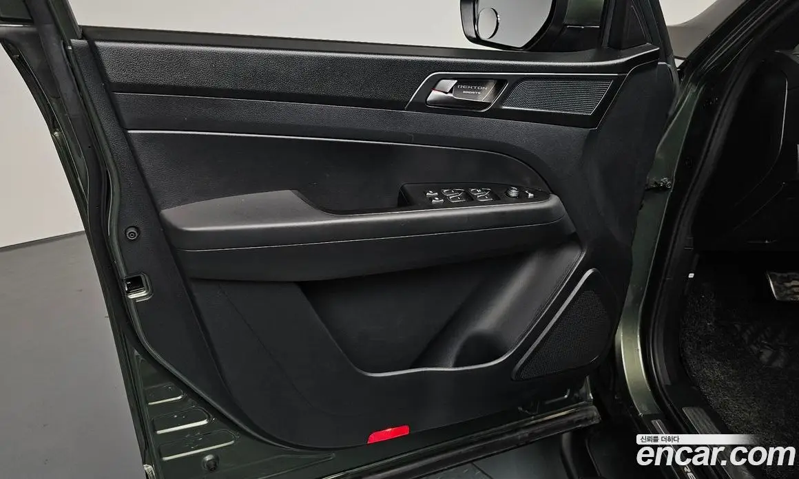 SsangYong Rexton 2021 2.2 автомат (гидро), фото 14