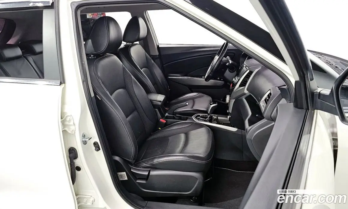 SsangYong TIBOLI 2015 1.6 автомат (гидро), фото 12 SsangYong TIBOLI 2015 1.6 автомат (гидро), фото 12