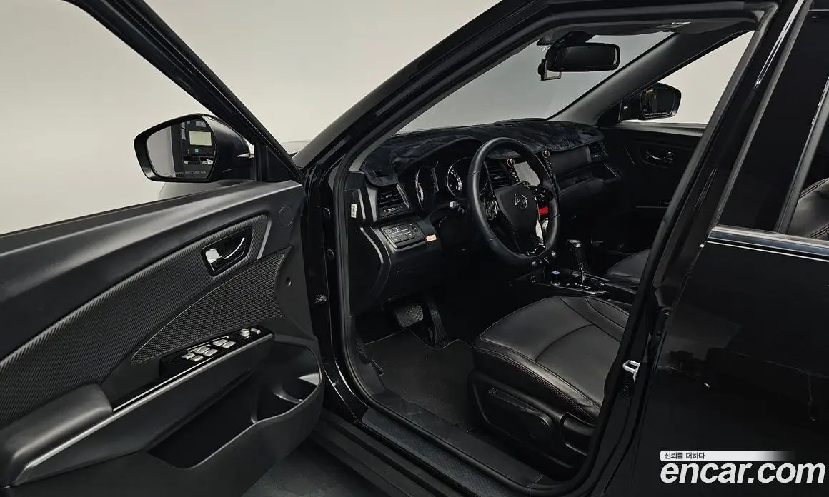 SsangYong TIBOLI 2017 1.6 автомат (гидро), фото 12 SsangYong TIBOLI 2017 1.6 автомат (гидро), фото 12