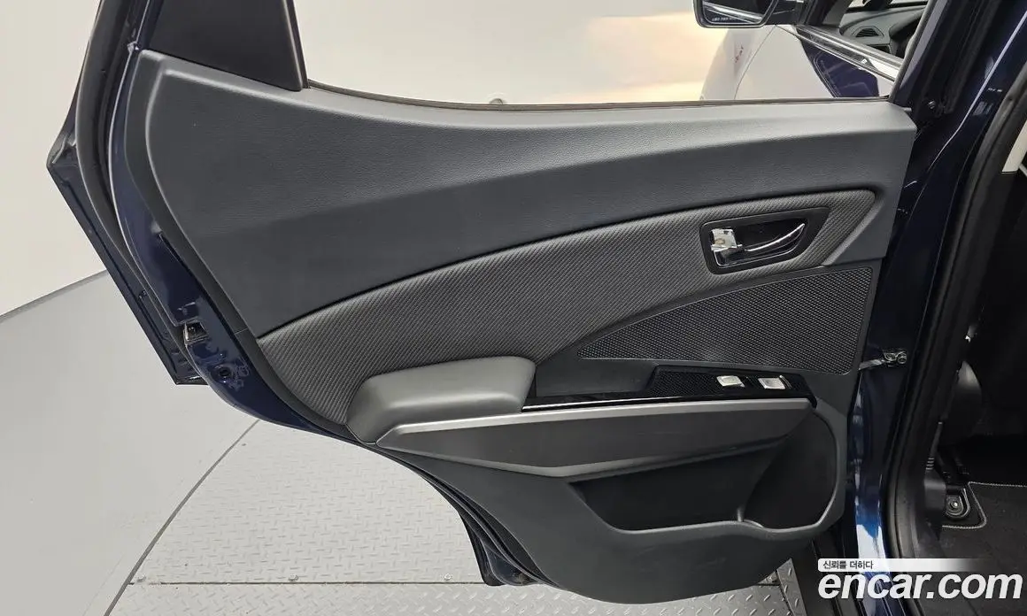 SsangYong TIBOLI 2018 1.6 автомат (гидро), фото 14 SsangYong TIBOLI 2018 1.6 автомат (гидро), фото 14