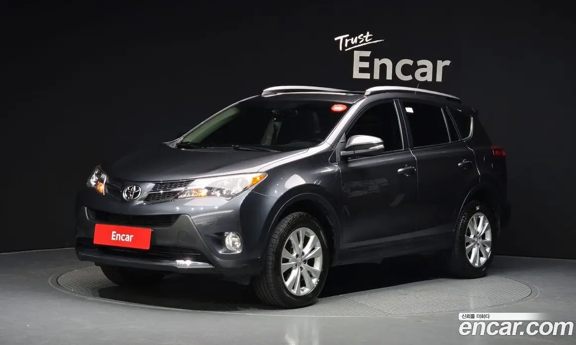 Toyota RAV4 2015 2.5 автомат (гидро), фото 1 Toyota RAV4 2015 2.5 автомат (гидро), фото 1