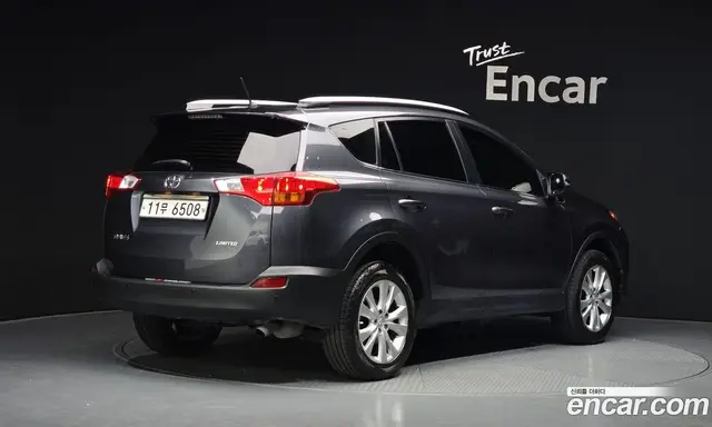Toyota RAV4 2015 2.5 автомат (гидро), миниатюра 2 Toyota RAV4 2015 2.5 автомат (гидро), миниатюра 2