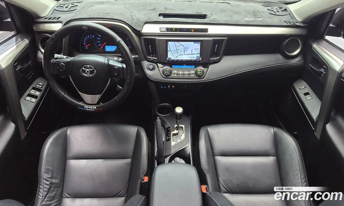 Toyota RAV4 2015 2.5 автомат (гидро), фото 7 Toyota RAV4 2015 2.5 автомат (гидро), фото 7
