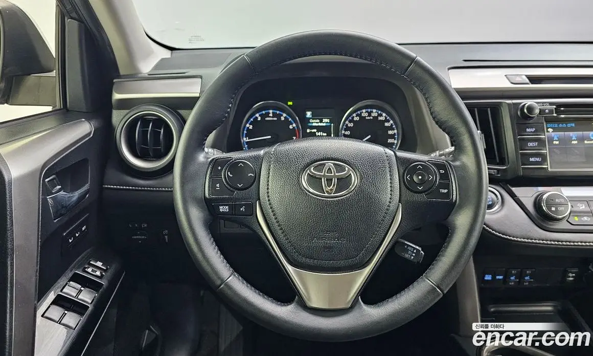Toyota RAV4 2017 2.5 автомат (гидро), фото 13 Toyota RAV4 2017 2.5 автомат (гидро), фото 13