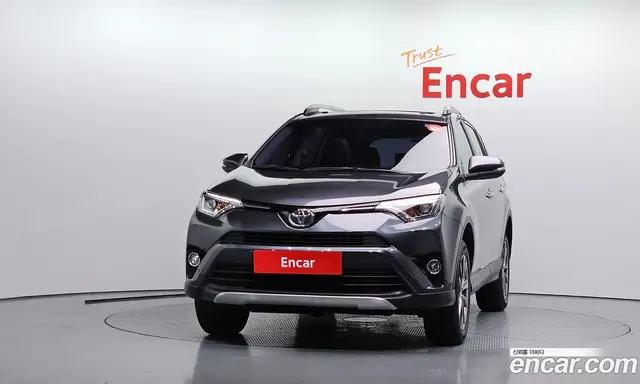 Toyota RAV4 2017 2.5 автомат (гидро), миниатюра 3 Toyota RAV4 2017 2.5 автомат (гидро), миниатюра 3