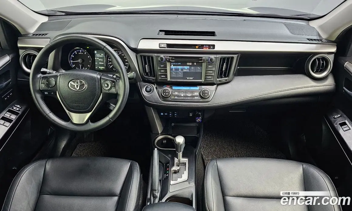 Toyota RAV4 2017 2.5 автомат (гидро), фото 7 Toyota RAV4 2017 2.5 автомат (гидро), фото 7