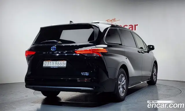 Toyota Sienna 2021 2.5 автомат (гидро), миниатюра 2 Toyota Sienna 2021 2.5 автомат (гидро), миниатюра 2