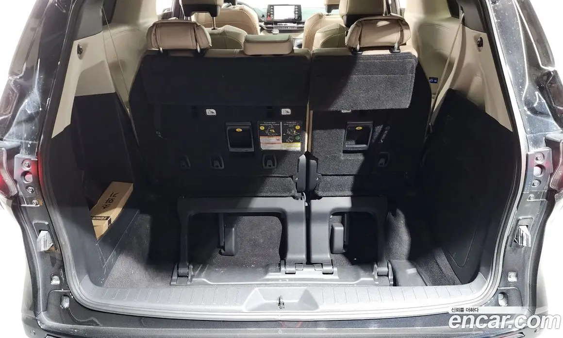 Toyota Sienna 2021 2.5 автомат (гидро), фото 20 Toyota Sienna 2021 2.5 автомат (гидро), фото 20