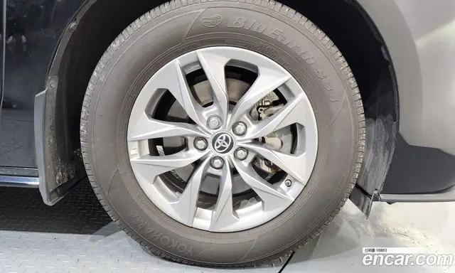 Toyota Sienna 2021 2.5 автомат (гидро), миниатюра 5 Toyota Sienna 2021 2.5 автомат (гидро), миниатюра 5